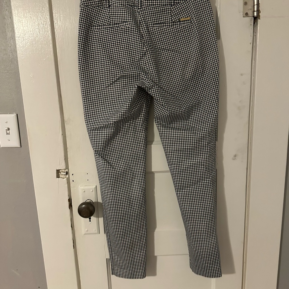 (90)MICHAEL KORS COLLECTION
Samantha Gingham Stretch Cotton Pants - Picture 7 of 12